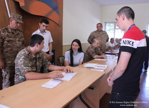 Զորակոչիկների իրավունքները՝ Պաշտպանի ուշադրության կենտրոնում