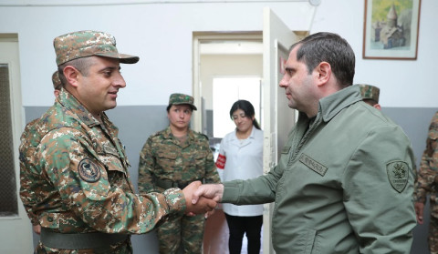 Սուրեն Պապիկյանը ՊՆ զորամասում ծանոթացել է զինծառայողների սոցիալ-կենցաղային պայմաններին