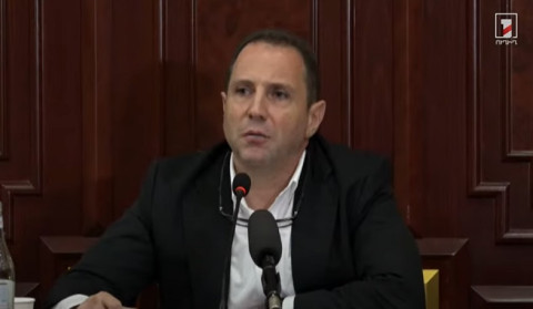 Ծավալների առումով ԶՈՒ-ի համար բավարար չէր. Տոնոյանը՝  պատերազմի օրերին ՀՀ մտած սպառազինության մասին
