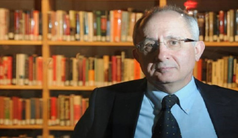 Etnik təmizləmənin və ya soyqırımın qarşısını almaq dəhşətli hadisələrdən sonra timsah göz yaşları tökmək deyil: Taner Akçam