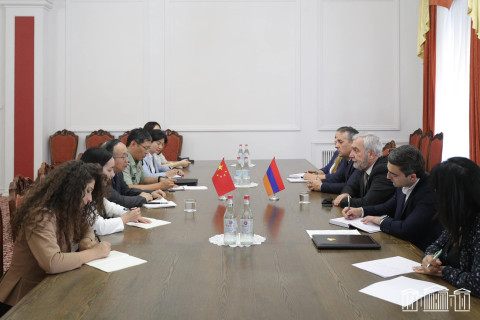 Անդրանիկ Քոչարյանը դեսպան Ֆան Յոնգին  է ներկայացրել ԼՂ-ում ստեղծված իրավիճակը