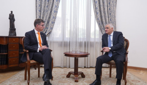 Մհեր Գրիգորյանն ու Նիդերլանդների դեսպանը մտքեր են փոխանակել տարածաշրջանային զարգացումների շուրջ
