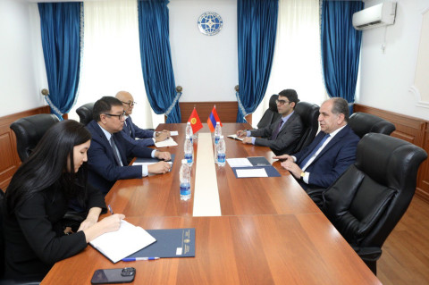 Քննարկվել են հայ-ղրղզական փոխգործակցությանն առնչվող հարցեր