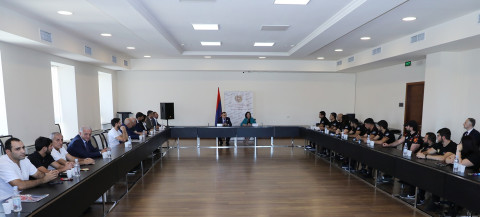Ժաննա Անդրեասյանն ընդունել է հաշմանդամային սպորտում մեդալների արժանացած մարզիկներին