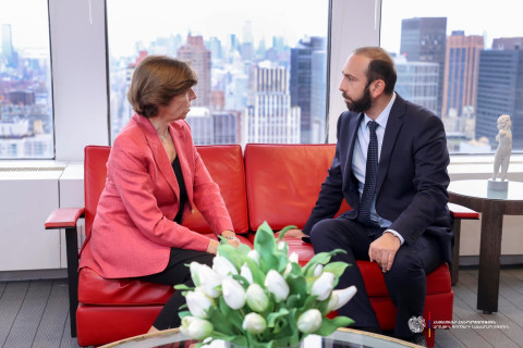Ararat Mirzoyan və Katrin Kolonna Azərbaycanın Dağlıq Qarabağ xalqına təcavüzünün yaratdığı vəziyyəti müzakirə ediblər