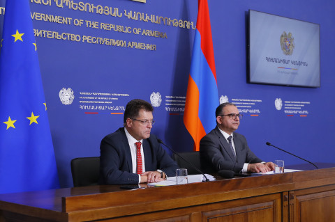 Ես եկել եմ Հայաստան ցույց տալու Եվրամիության  համերաշխությունը Հայաստանին, հայ ժողովրդին և ԼՂ-ից տեղահանված մարդկանց. Լենարչիչ