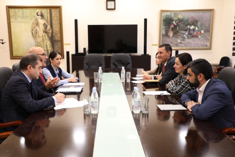 Ժաննա Անդրեասյանը և ՀԱՀ նախագահը քննարկել են ակադեմիական քաղաքին վերաբերող հարցեր