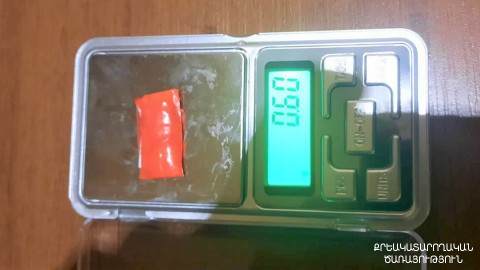 «Արմավիր» ՔԿՀ ծառայողները խուզարկության արդյունքում հայտնաբերել են արգելված իրեր և թմրամիջոցի նմանվող զանգված
