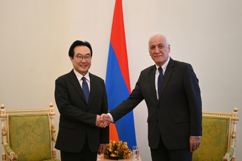 Վահագն Խաչատուրյանին իր հավատարմագրերն է հանձնել Հայաստանում Կորեայի Հանրապետության դեսպանը