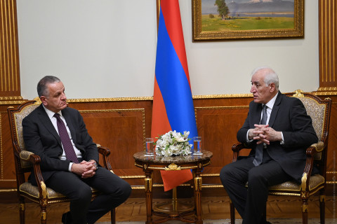 Վահագն Խաչատուրյանը և Վասիլիս Մարագոսը քննարկել են ՀՀ-ԵՄ համագործակցության խթանման հարցեր