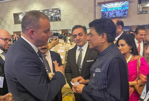 Vahan Kerobyan reached agreement to develop trade and industrial relations with Indian side