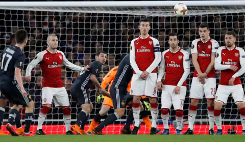 Mkhitaryan injured as Arsenal beats CSKA