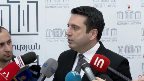 Արցախի նախկին ղեկավարների հետ մոտավորապես 25 հաստատված գերի կա. Ալեն Սիմոնյան