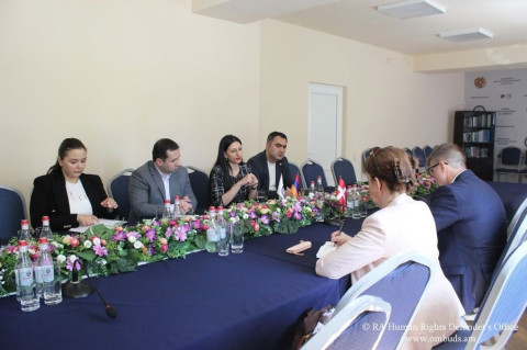 ER Ombudsmanı və Danimarka İHİ rəsmisi hüquqların müdafiəsi sahəsində əməkdaşlığı inkişaf etdirməyə hazır olduqlarını bildiriblər