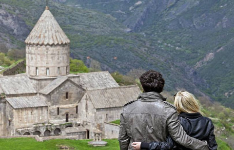 Aprel ayında Ermənistana 163 970 turist gəlib, onların 42 faizi Rusiyadandır