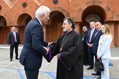 President Vahagn Khachaturyan met with Primate of Western Armenian Diocese in USA, Archbishop Hovnan Derderian