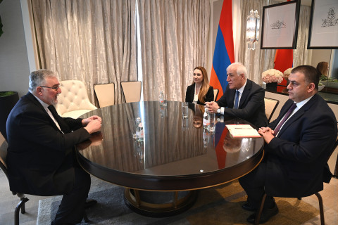 Վահագն Խաչատուրյանը Կաթոլիկ թեմի առաջնորդին է ներկայացրել Հայաստանի ներքին և արտաքին մարտահրավերները և դրանց լուծմանն ուղղված քայլերը