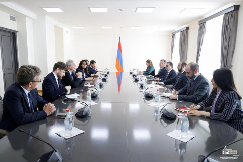 Ararat Mirzoyan O de Sen Departamentinin Tavuş bölgəsi ilə əməkdaşlığını yüksək qiymətləndirib