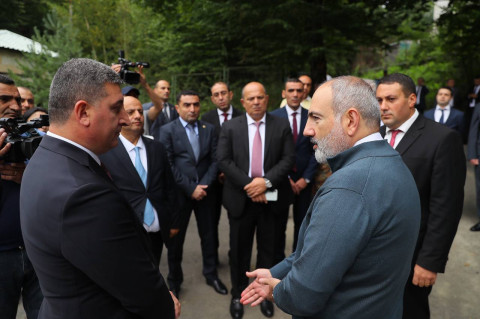 ER Baş naziri Nikol Paşinyan Dilicanda olub