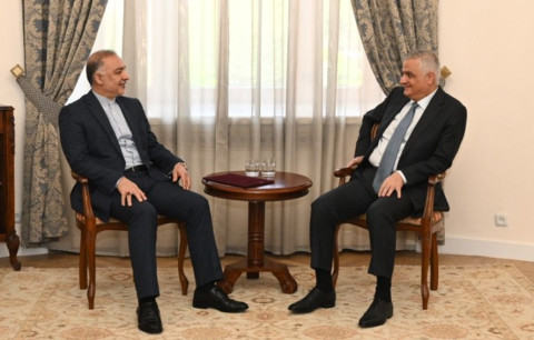 Mher Qriqoryan və İran səfiri ikitərəfli münasibətlərin gündəliyinin əsas məsələlərini müzakirə ediblər