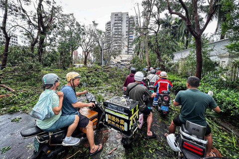"Really terrible" - Super typhoon Yagi makes landfall in Vietnam