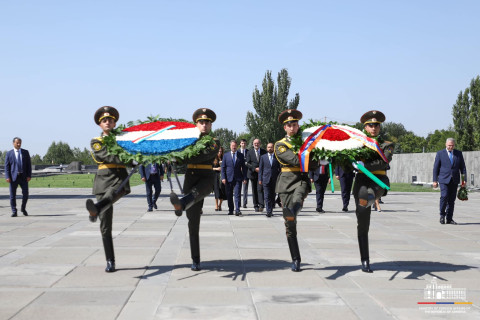 Լյուքսեմբուրգի ԱԳ նախարարն այցելել է Հայոց ցեղասպանության զոհերի հիշատակին նվիրված հուշահամալիր
