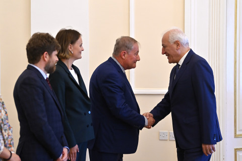 ՀՀ նախագահն ու Ժիլբերտ Լյուկ Դըվինազը քննարկել են Հայաստանի և Ֆրանսիայի բազմաշերտ համագործակցության օրակարգային հարցեր