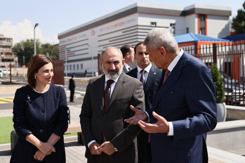 Վարչապետը ներկա է եղել «Էրեբունի» ռադիոթերապիայի կենտրոնի բացման արարողությանը