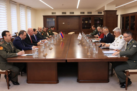 Issues related to Armenia-Greece-Cyprus trilateral cooperation discussed