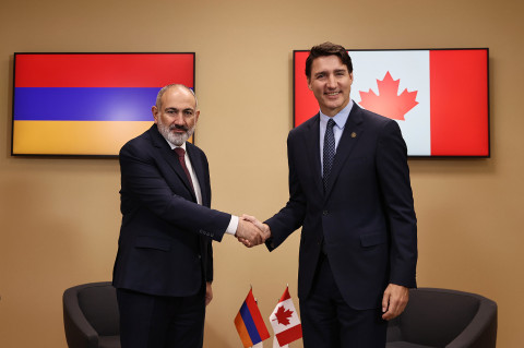 Nikol Pashinyan and Justin Trudeau meet in Paris