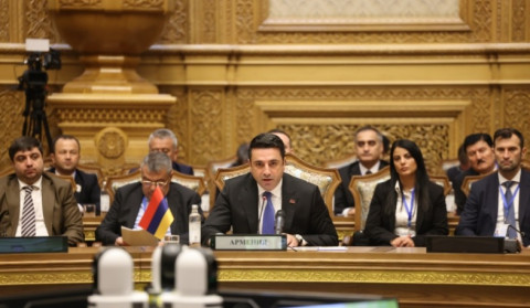 Քաղաքացիների վերաբերմունքը երկրի մայր օրենքին լակմուսի թուղթ է՝ գնահատելու ինքնիշխան,  իրավական պետության ձևավորման մակարդակը. ՀՀ ԱԺ նախագահի ելույթը