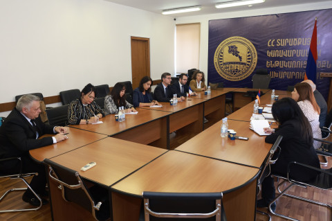 Քննարկվել են ՀՀ Սյունիքի մարզի հինգ համայնքների և Ֆրանսիայի Օվերնյ-Ռոն-Ալպ շրջանի քաղաքների միջև փոխըմբռնման հուշագրերի նախագծերը