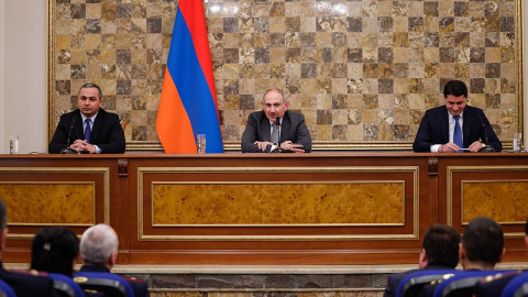 Վարչապետը աշխատակազմին է ներկայացրել ՔԿ նորանշանակ նախագահ Արթուր Պողոսյանին