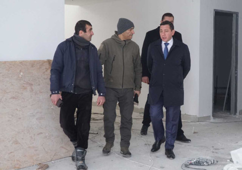 Քաղաքաշինության կոմիտեի նախագահը այցելել է Արեգնադեմի միջնակարգ դպրոցի շինհրապարակ