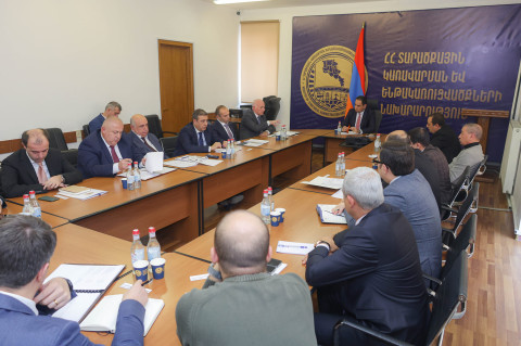 ՏԿԵ նախարարը էներգետիկ համակարգի պատասխանատուների հետ քննարկել է համակարգում ընթացիկ վիճակը