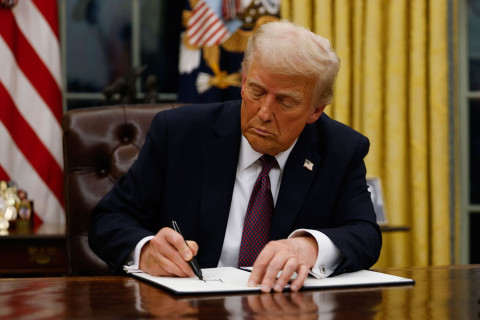 Trump signs executive order to withdraw US from several UN bodies