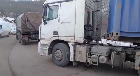 Փրկարարների օգնությամբ խցանումից դուրս է բերվել 9 տրանսպորտային միջոց