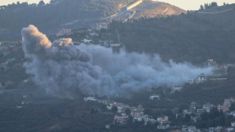 Israeli strikes trigger large smoke clouds in southern Lebanon amid cross-border fire