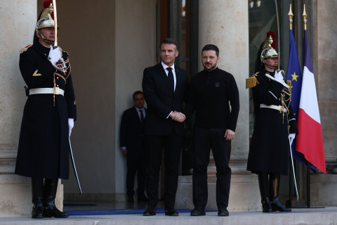 Paris Kiyevə 2 milyard avro hərbi yardım göndərəcək: Makron