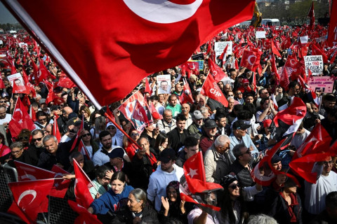 Imamoglu supporters attend mass Istanbul rally against his arrest