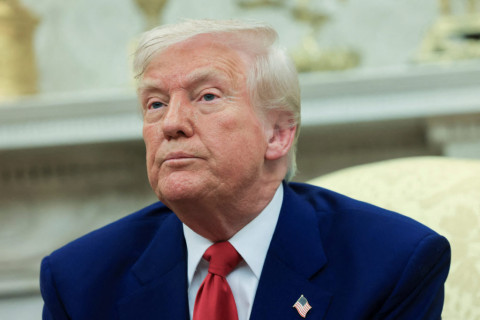 Trump says India, Pakistan will sort out tensions