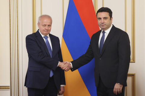 ՀՀ ԱԺ նախագահն ընդունել է ՌԴ դեսպանին