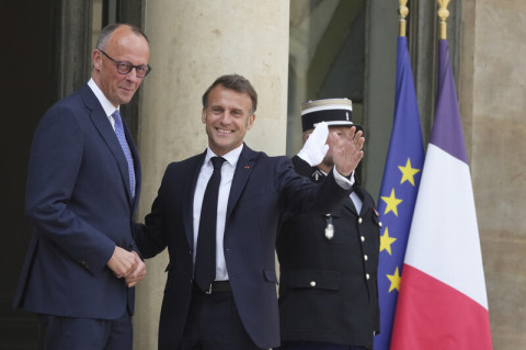 Germany and France to set up 'joint defence and security council'