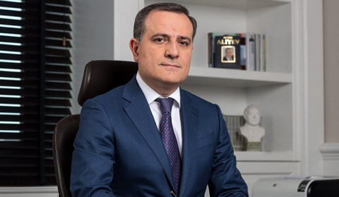 Azərbaycan təyyarəsi ilə bağlı Rusiya ilə təmaslar davam edir: Bayramla