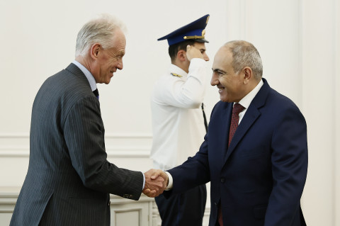 Armenian Prime Minister Pashinyan receives Gert Jan Koopman