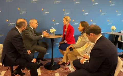 We discussed issues related to development of Armenia-EU cooperation with Kaja Kallas: Pashinyan