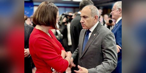 It was a pleasure to meet Armenia's Prime Minister Nikol Pashinyan at EPC Summit in Tirana: Sviatlana Tsikhanouskaya