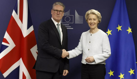 Britain signs defense, trade and fisheries agreements with EU