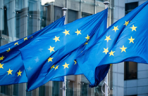 EU lifts economic sanctions on Syria, following US move last week