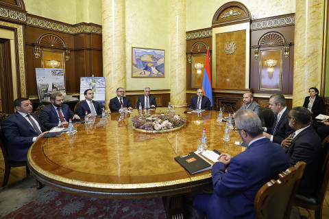 Վարչապետի գլխավորությամբ քննարկվել է Երևանում համաշխարհային առևտրի կենտրոնի կառուցման ծրագրի ընթացքը